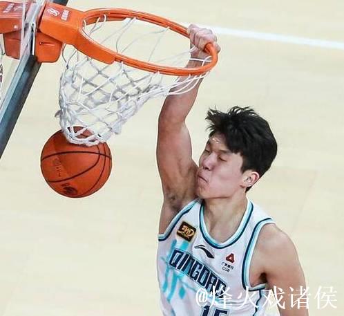 威瑟斯庞27+10青岛胜广州 四川加时不敌福建